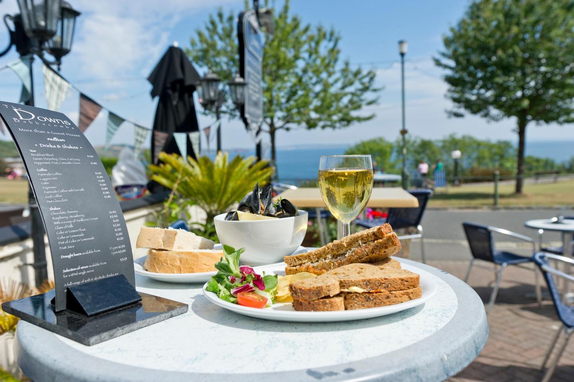 The Downs, Babbacombe Bed & Breakfast Torquay Exterior photo